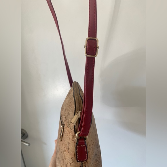 Portuguese cork and red vegan leather purse - Picture 7 of 13